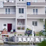 Tiho & Jelena- One Bedroom With Balcony And Sea View Maestral Apartment