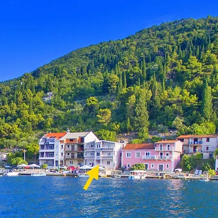 شقة Tiho & Jelena- One Bedroom With Balcony And Sea View Maestral