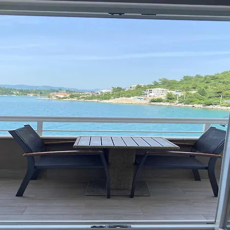 Tiho & Jelena- One Bedroom With Balcony And Sea View Maestral Apartment