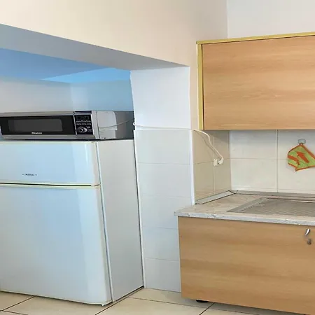 アパート Tiho & Jelena- One Bedroom With Balcony And Sea View Maestral ブラチェ