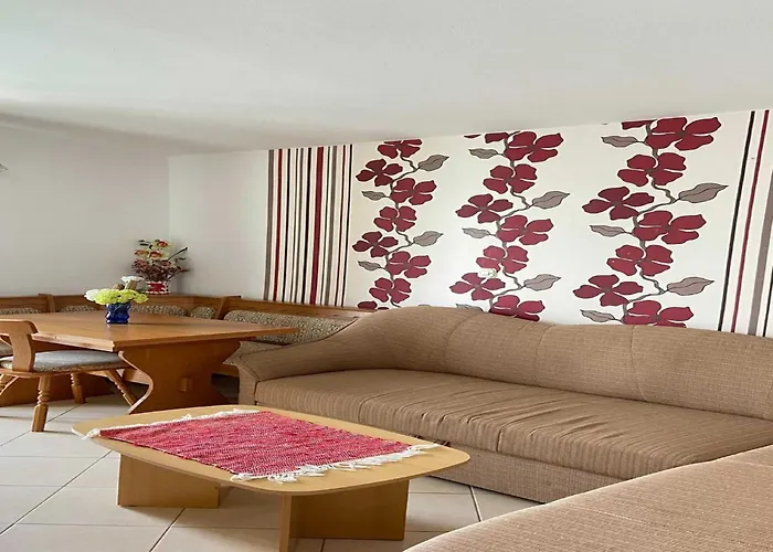 דירה Tiho & Jelena- One Bedroom With Balcony And Sea View Maestral